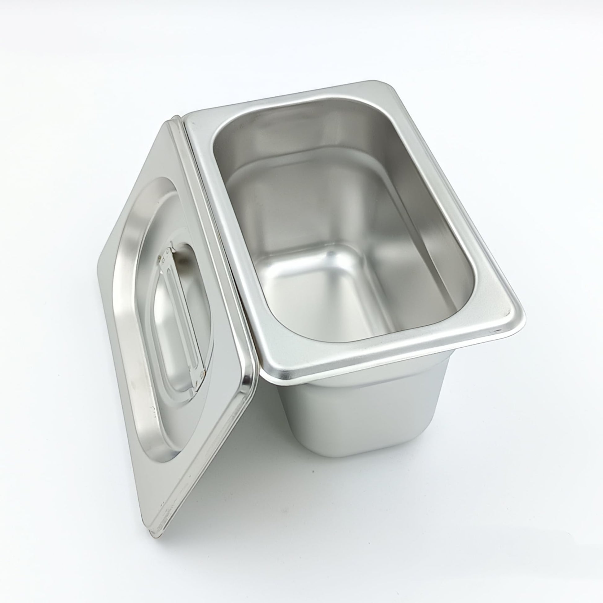 GURUBHAI EQUIPMENTS Gn Pan Food Container 1/2 100mm (4" Deep) Stainless Steel Gastronorm Pan with Lid-(Set of 1) – Easy-to-Clean Food Storage Solution for Commercial Kitchens, Catering use
