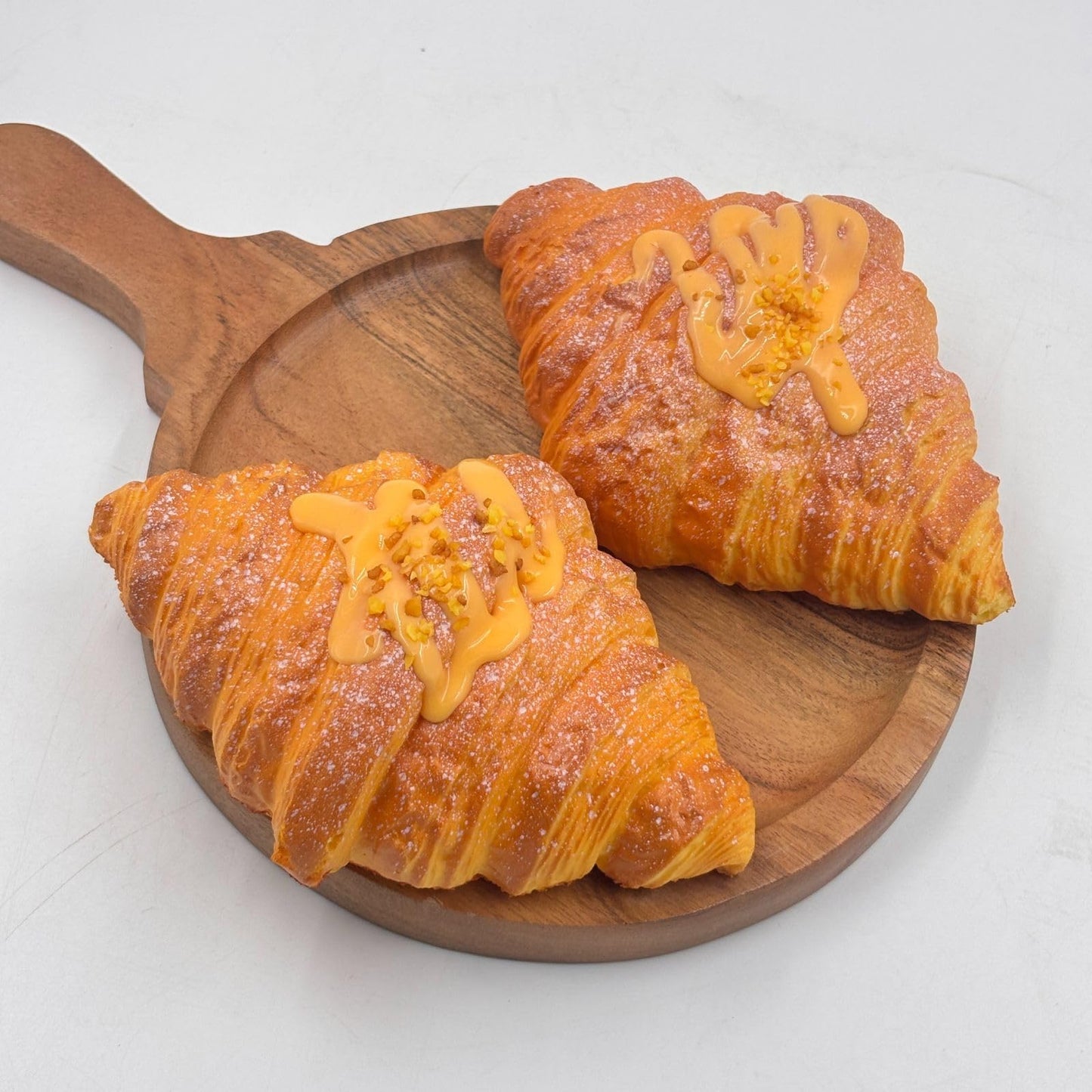 GURUBHAI EQUIPMENTS Artificial Croissant with Drizzle Topping – Set of 2 Realistic Fake French Pastry Food Model for Display, Décor, Bakery Showcase & Photography Props | Non-Edible
