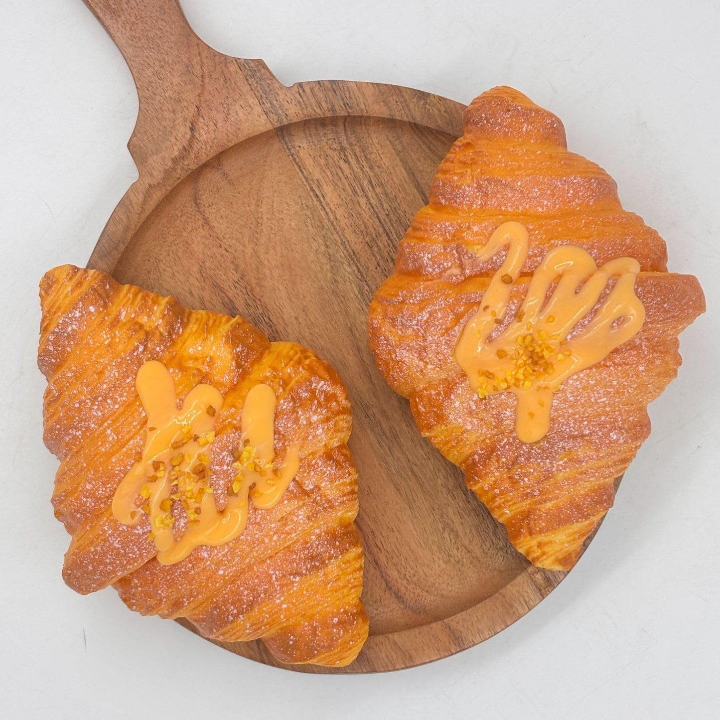 GURUBHAI EQUIPMENTS Artificial Croissant with Drizzle Topping – Set of 2 Realistic Fake French Pastry Food Model for Display, Décor, Bakery Showcase & Photography Props | Non-Edible